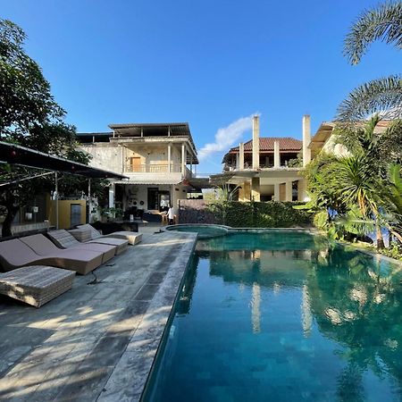 Tri Putri Homestay Kuta  Dış mekan fotoğraf