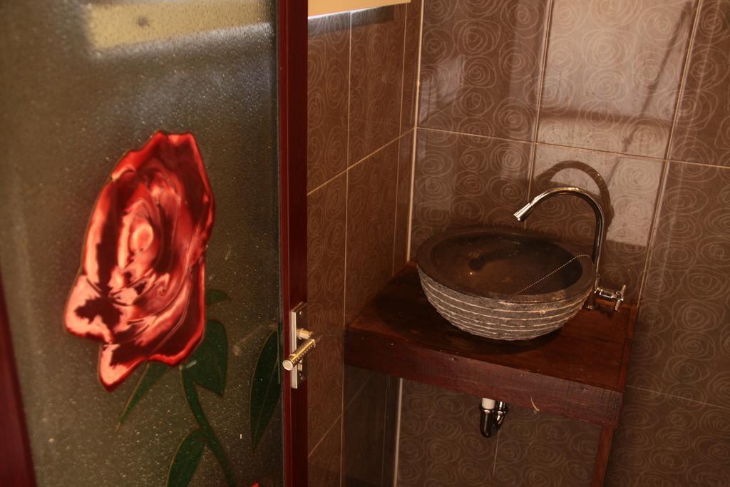 Tri Putri Homestay Kuta  Dış mekan fotoğraf